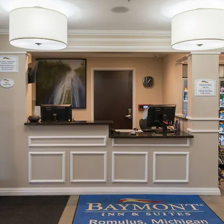Baymont By Wyndham Detroit Airport/Romulus Hotel